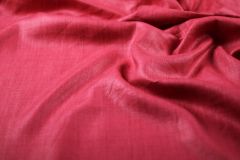 ткань ягодный лен с лазерной обработкой костюмно-плательная лен однотонная красная Италия