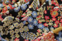 ткань шелковый крепдешин с цветами