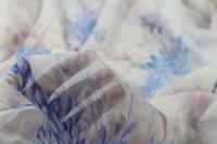ткань шелковый шифон с голубыми цветами