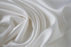 ткань атлас с эластаном белый зефир атлас шелк однотонная белая Италия