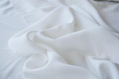 ткань белая рубашечная вискоза сорочечная вискоза однотонная белая Италия