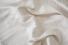 ткань жаккардовая тафта сливочного цвета тафта шелк цветы белая Италия