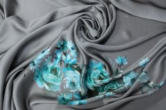 ткань атлас серый с голубыми цветами атлас шелк цветы серая Италия