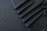 ткань костюмная шерсть графитовая в сине-голубую полосочку