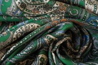 ткань шелковый твил хвойно-зеленого цвета с пейсли и фазанами (купон) 