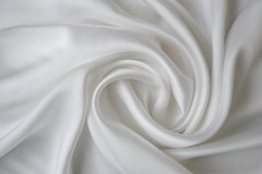 ткань атласное кади белого цвета Италия