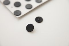 ткань пуговица на ножке металлическая черная малая Италия