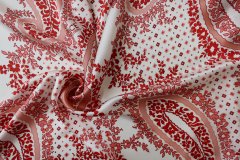 ткань белый атлас с красными пейсли из цветов Италия