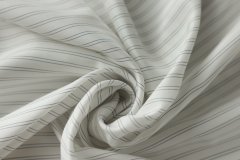 ткань белый шелк в полоску костюмно-плательная шелк в полоску белая Италия