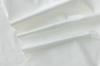ткань костюмный хлопок белого цвета (плащевка)